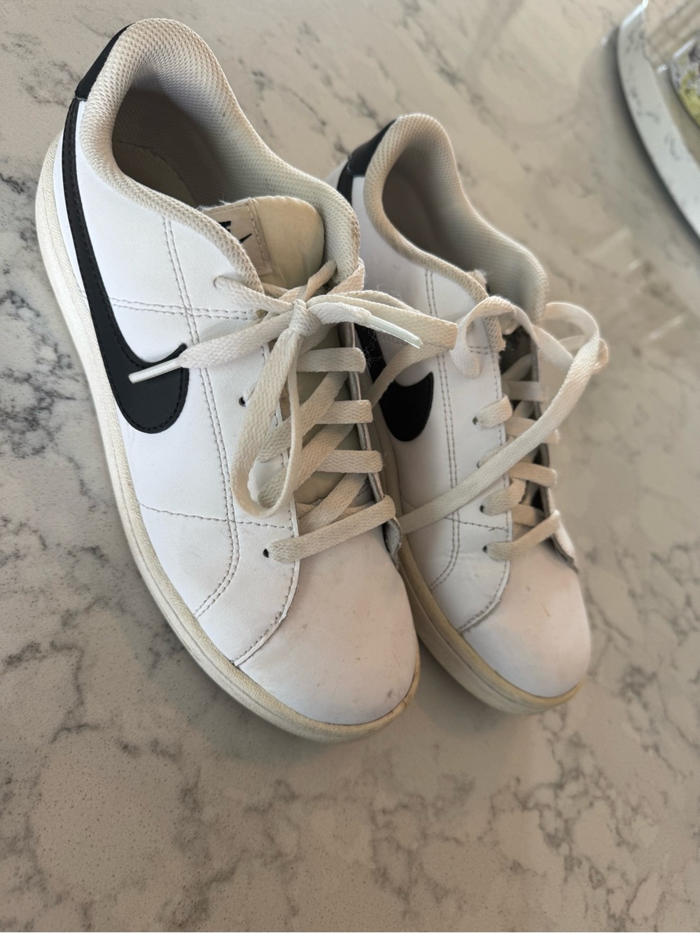 Nike Court Royale Sneakers